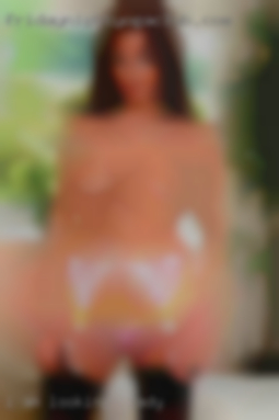 I am clean, discrete looking for lady and always horny.